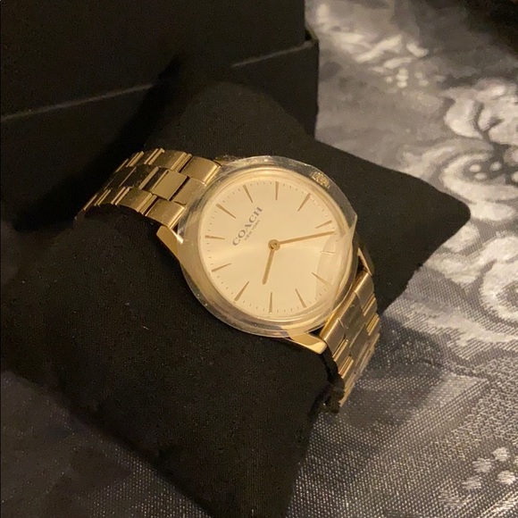 Coach watch - Picture 2 of 5